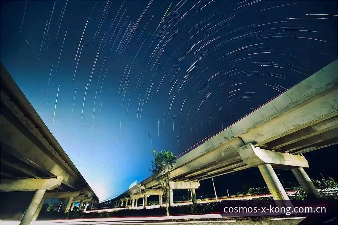 星空气际序章首页 星空天际序章:46.1MB背后的星轨记忆如何重塑赛事数据体验?深度解析
